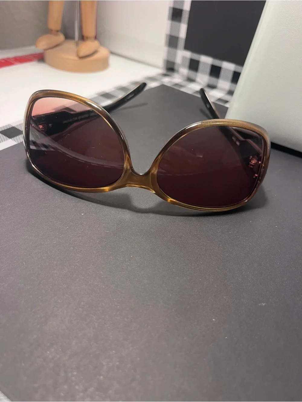 Women’s Brown Gradient Lens Esprit ET19347 model